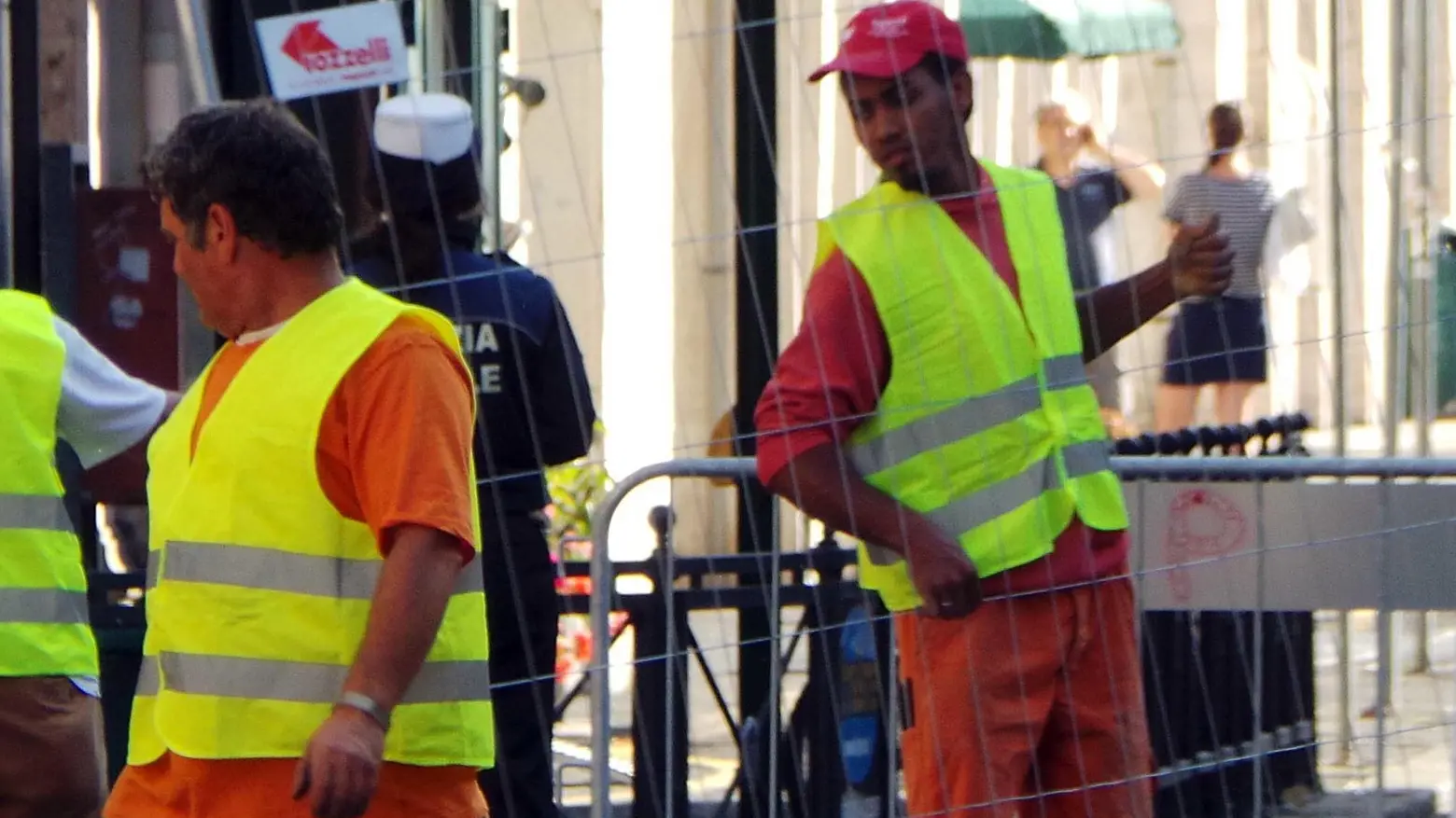 La città cambia volto Strade, piazze e parco Il Comune ora accelera La città cambia volto Strade, piazze e parco Il Comune ora accelera