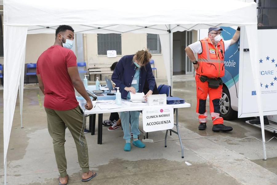 Un camper per le vaccinazioni