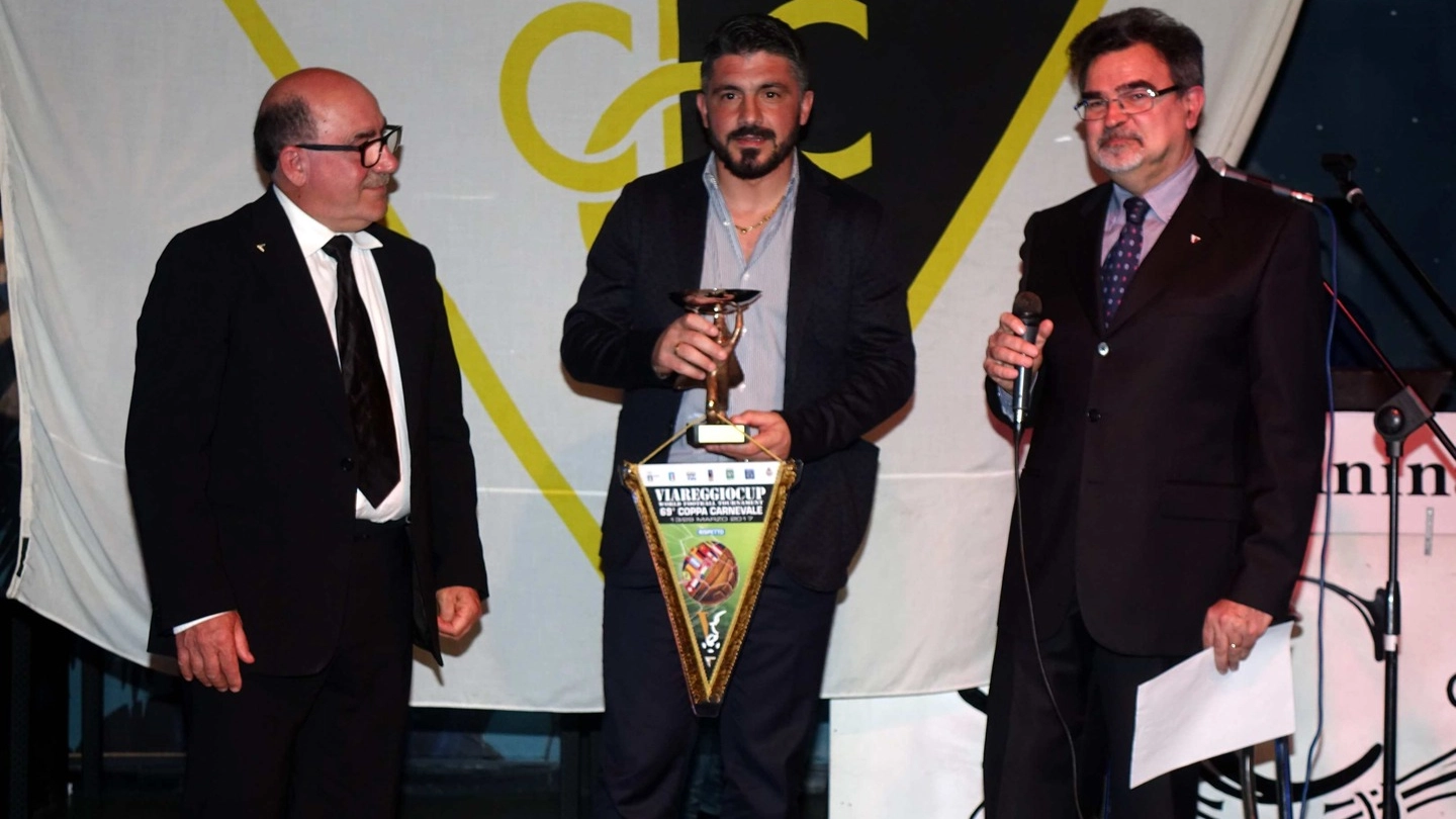Gattuso riceve il premio Scirea (foto Umicini)