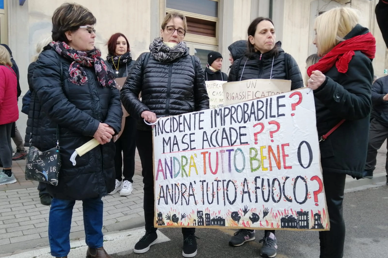 La manifestazione di stamani a Piombino