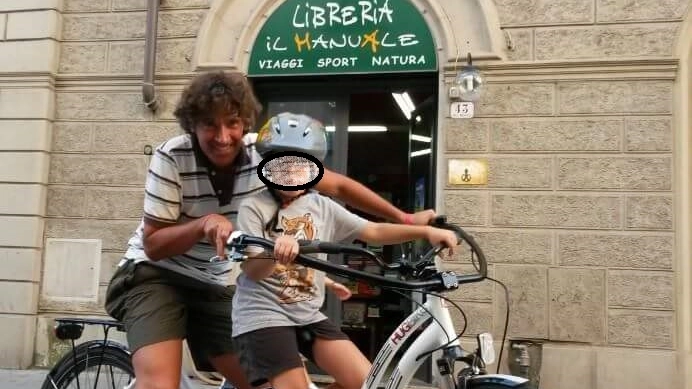 L'appello del padre di Edoardo: "Restituite la bici a mio figlio"
