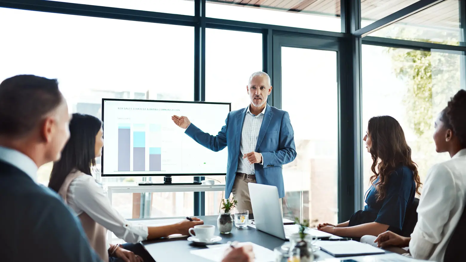 Stop frammentazione del sistema produttivo Fusioni e acquisizioni: una scelta strategica Stop frammentazione del sistema produttivo Fusioni e acquisizioni: una scelta strategica