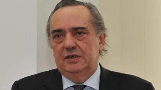 Le 7 meraviglie del Borgo Da Piero alle vetrate antiche Le scoperte oltre i banchi Le 7 meraviglie del Borgo Da Piero alle vetrate antiche Le scoperte oltre i banchi