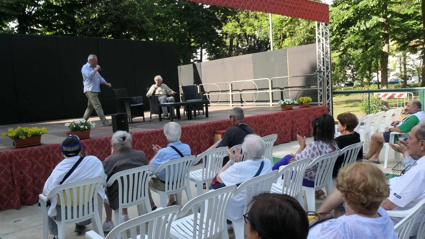 Teatro in pineta, calato il sipario "Una doppia scommessa vinta" Teatro in pineta, calato il sipario "Una doppia scommessa vinta"