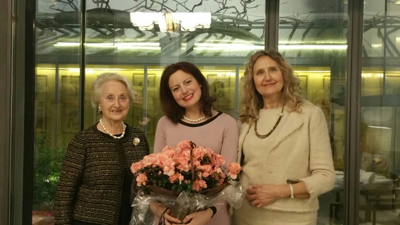 Da sinistra Serena Zavataro, Caterina Ceccuti, Giovanna Ciampi 