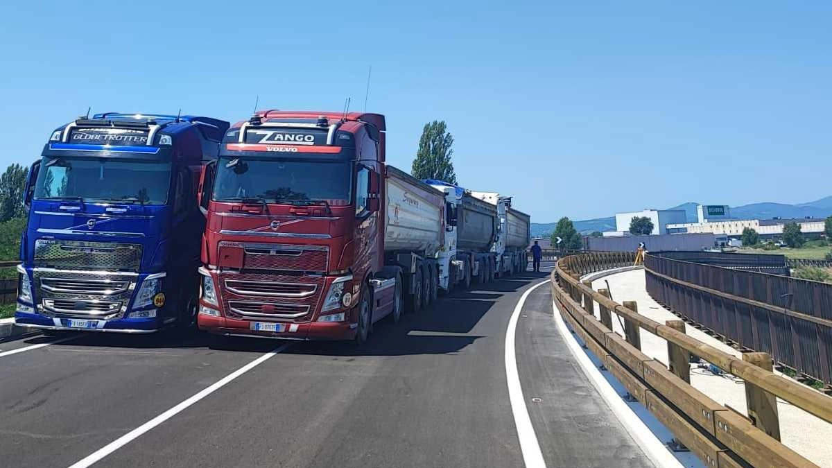 Secondo ponte sul Tevere, ci siamo. Si comincia dalla pista ciclabile