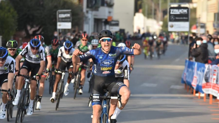 La vittoria di Tommaso Nencini nella Firenze-Empoli