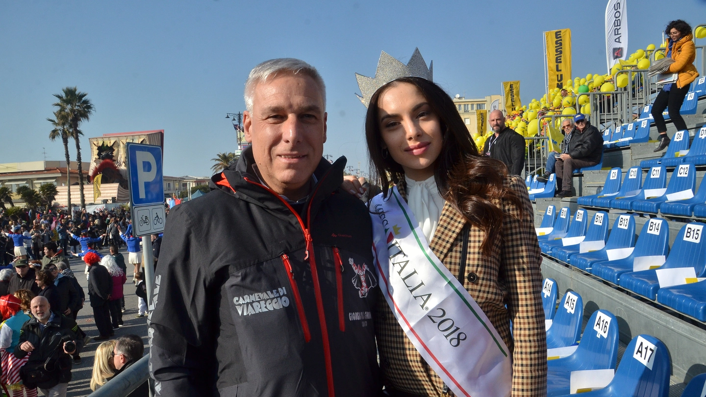 Miss Italia al carnevale di Viareggio (foto Umicini)
