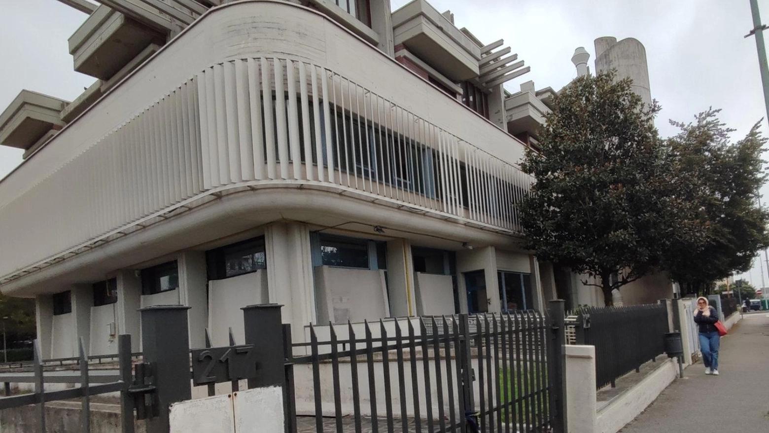 L'edificio di viale della Repubblica