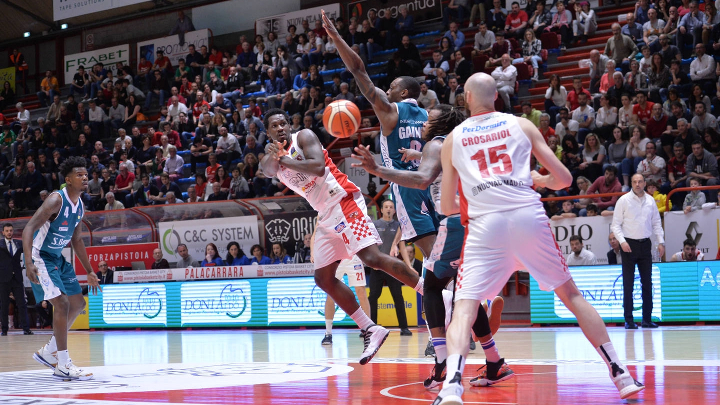 Il Basket Pistoia è salvo (Luca Castellani / FotoCastellani)