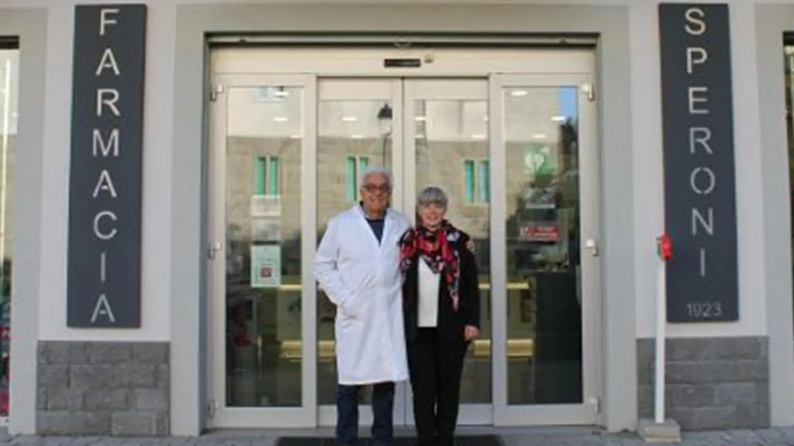 La farmacia spegne cento candeline  Piancastagnaio festeggia Speroni