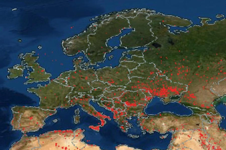 La mappa della Nasa che mostra gli incendi che stanno devastando l'Europa