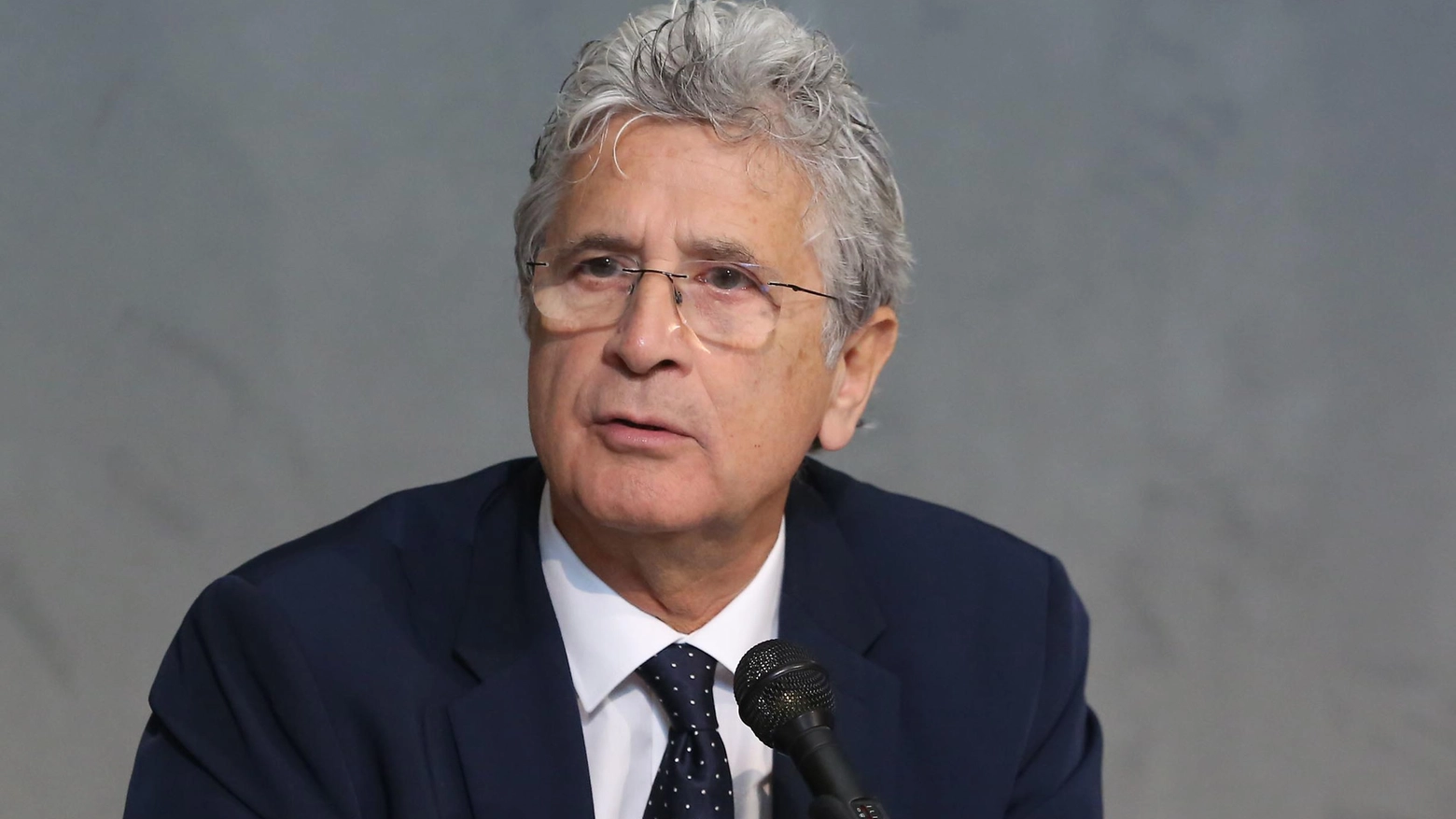 Maggio, ancora agitazione Ma la speranza cresce Maggio, ancora agitazione Ma la speranza cresce