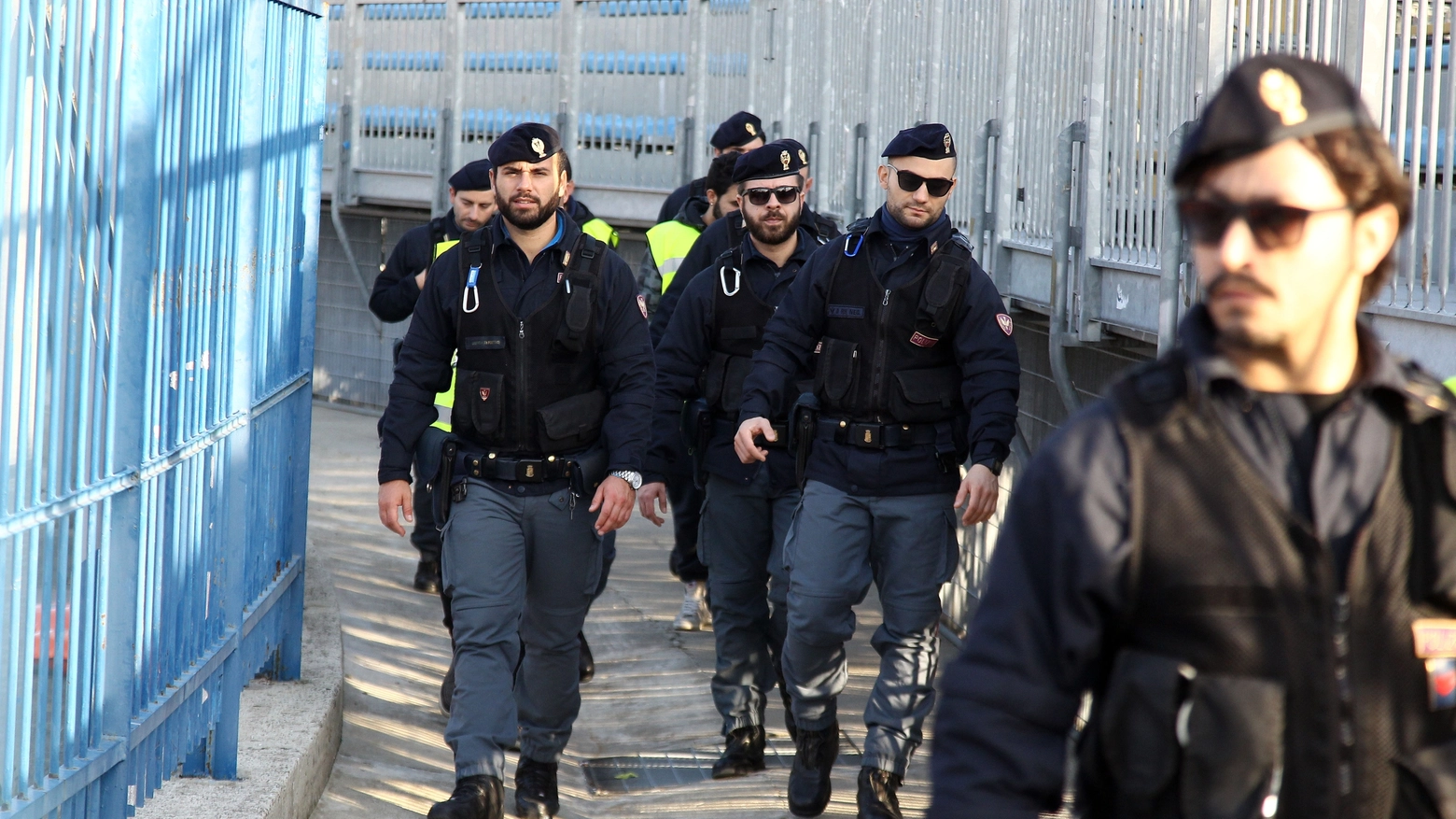 Polizia allo stadio. Foto Gianni Nucci/Germogli