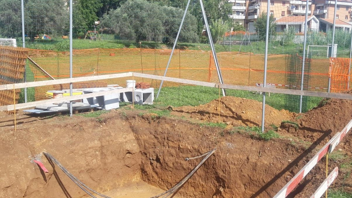 L’antenna della discordia: "Un gigante di 30 metri. La promesse erano altre" L’antenna della discordia: "Un gigante di 30 metri. La promesse erano altre"