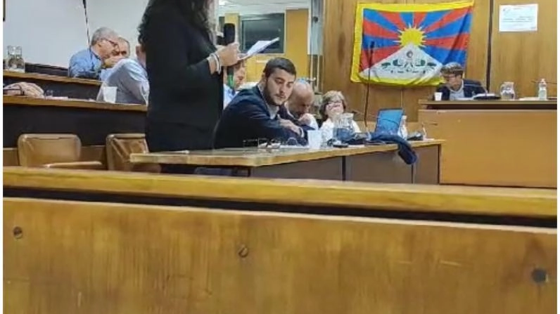 Gli studenti nei container: "I nostri figli parcheggiati"
