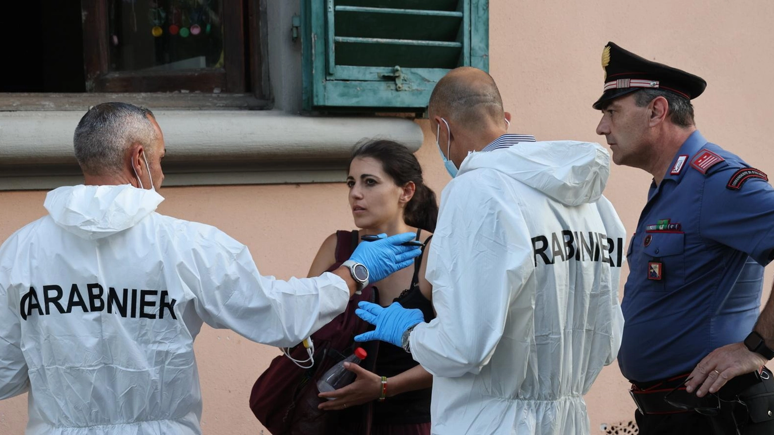 Il suicidio in diretta "Gli ho urlato di fermarsi" Il suicidio in diretta "Gli ho urlato di fermarsi"