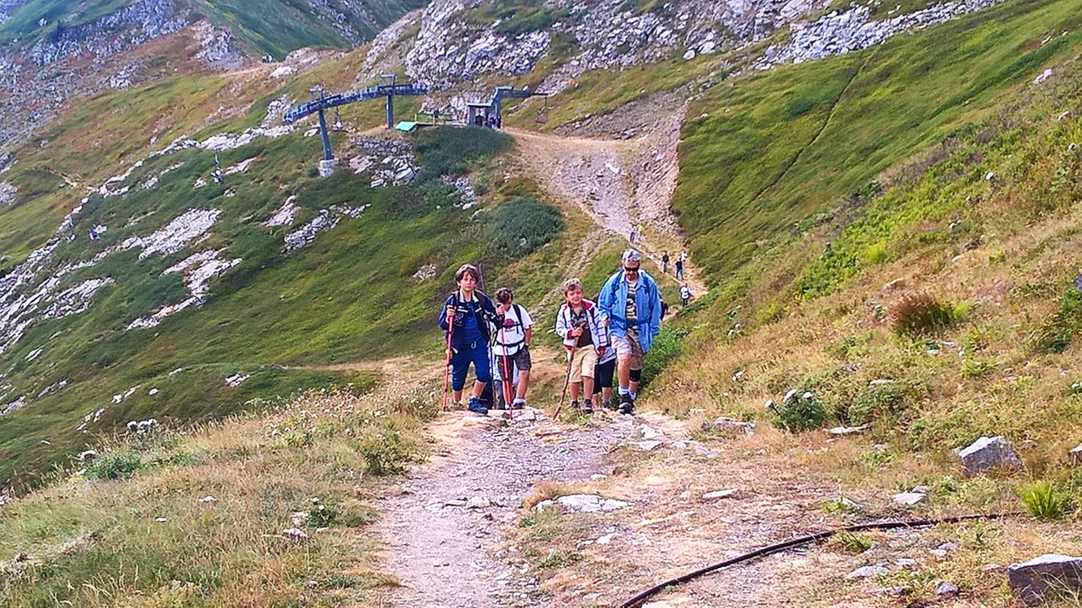 Escursionisti in montagna