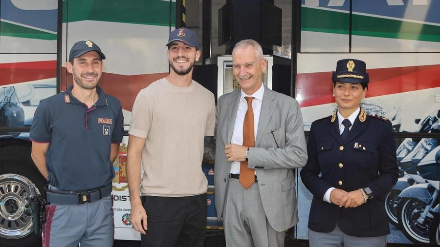 Castrovilli con il questore Maurizio Auriemma (New Press Photo)