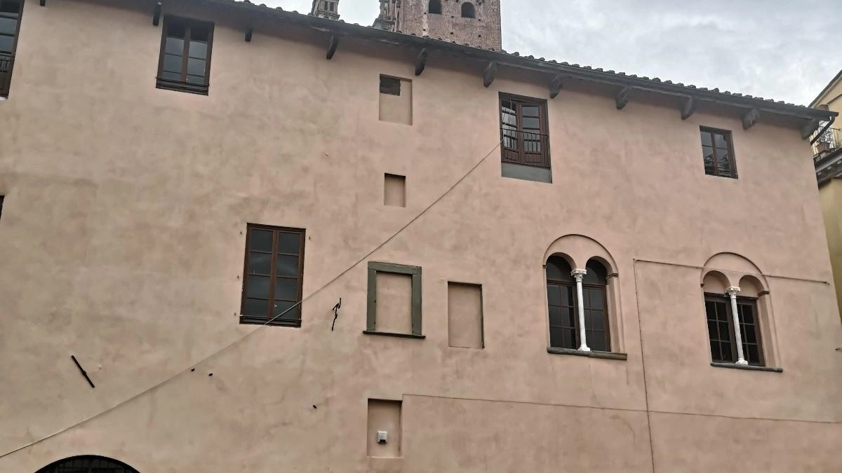 Lavori a Palazzo Guinigi Cantiere: stop il 30 giugno come saranno i nuovi spazi Lavori a Palazzo Guinigi Cantiere: stop il 30 giugno come saranno i nuovi spazi