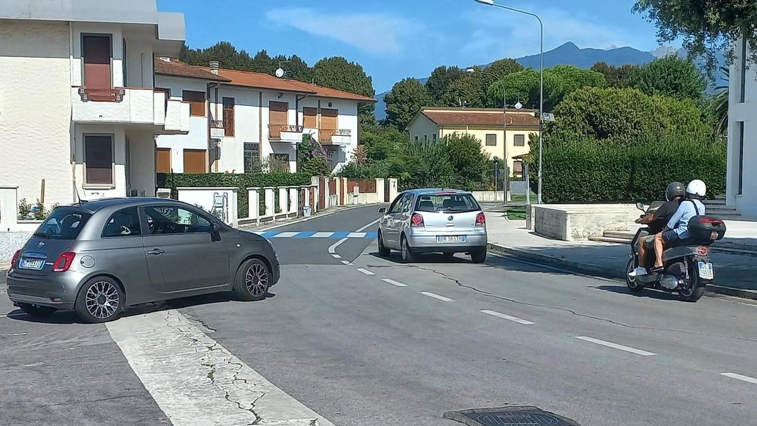 Macelli come una figliastra: "Scollegati dal centro". Gli abitanti lanciano l’Sos Macelli come una figliastra: "Scollegati dal centro". Gli abitanti lanciano l’Sos
