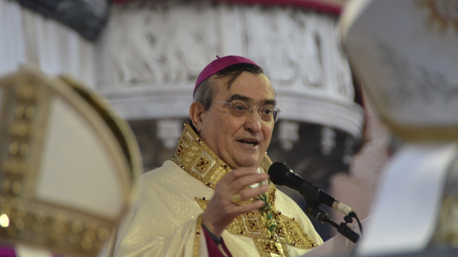 Il vescovo di Prato, Franco Agostinelli (foto Attalmi)
