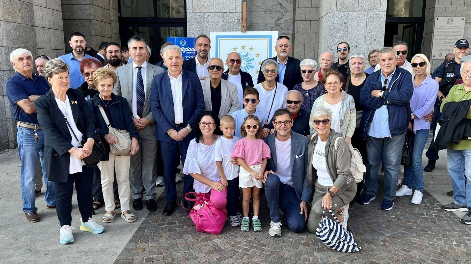 In volo dall’America per la ’Festa dei nonni’. Poi tutti insieme in centro sui bus storici In volo dall’America per la ’Festa dei nonni’. Poi tutti insieme in centro sui bus storici
