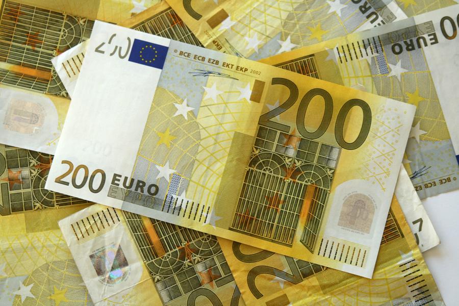 Bonus 200 euro, quando arrivano i soldi? E a chi spetta?