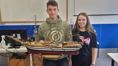 Gabriele Lotti e Noemi Schiano Moriello, i due studenti a bordo dell'Amerigo Vespucci