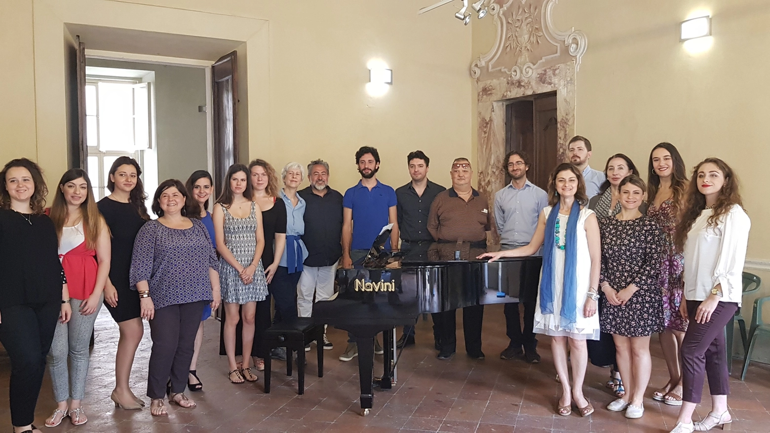 I partecipanti delle masterclass Corso D'Opera 2018 con il Sindaco Francesca Basanieri 
