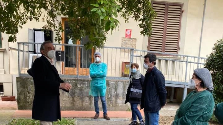 L'esterno della casa di riposo di Bucine L'esterno della casa di riposo di Bucine