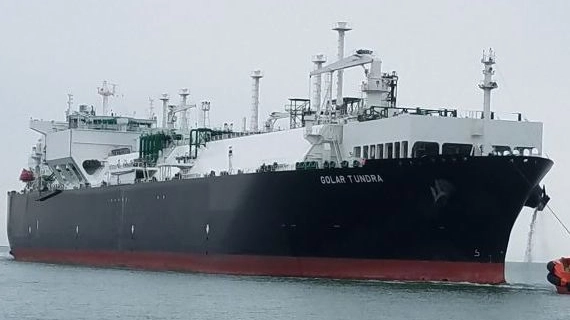 La Golar Tundra, nave rigassificatrice acquistata dalla Snam
