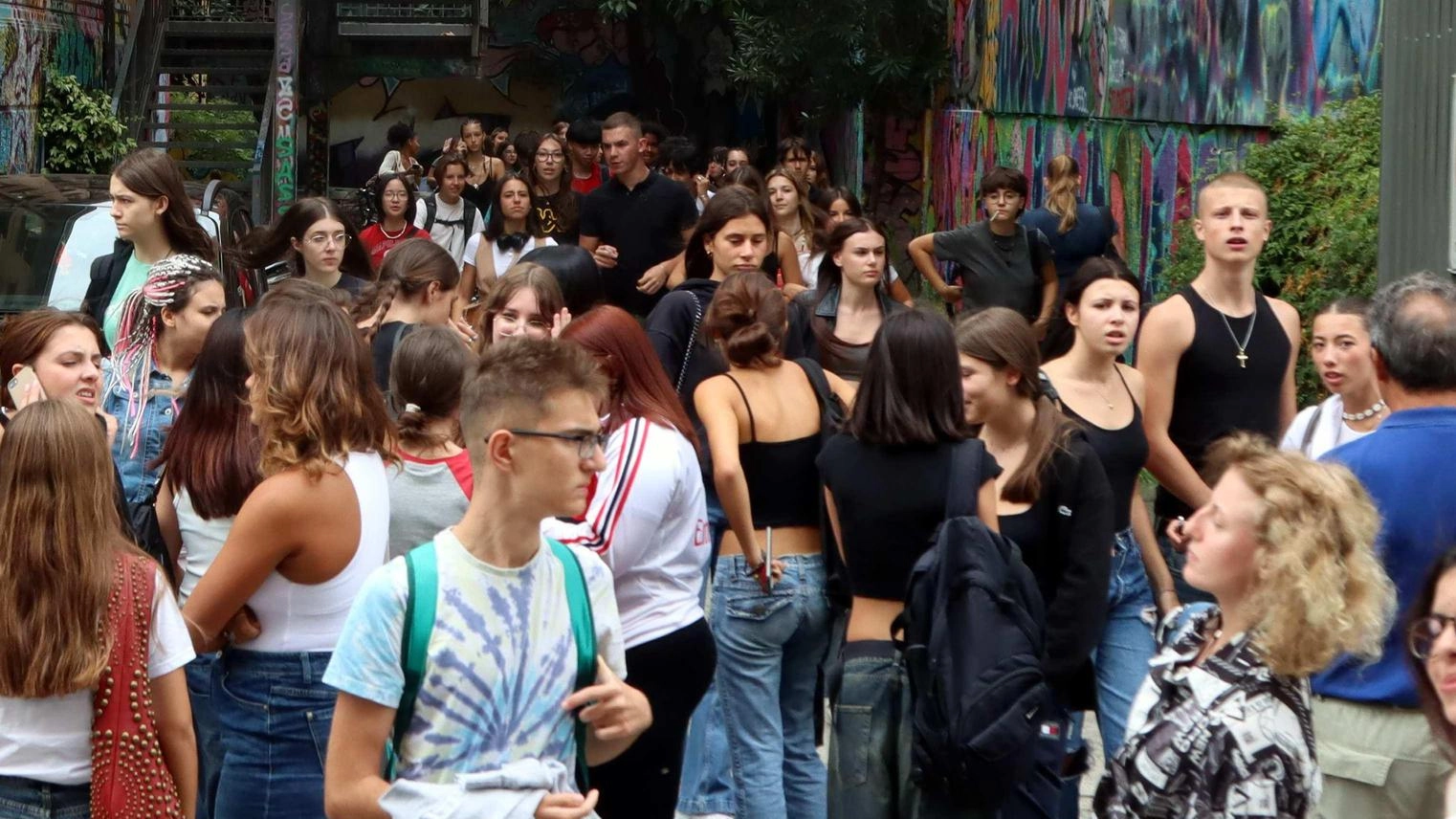 Peripezie a scuola. Lo sfogo della preside: "Mancano gli spazi per accogliere tutti" Peripezie a scuola. Lo sfogo della preside: "Mancano gli spazi per accogliere tutti"