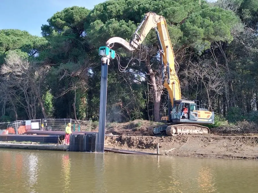 Canale dei Navicelli: via ai lavori per la protezione delle sponde in zona Camp Darby