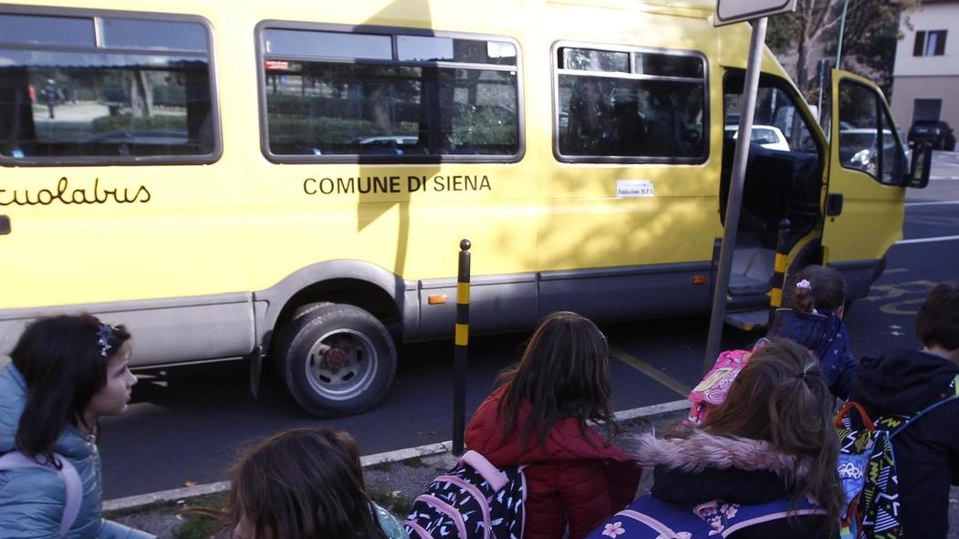 Bimbo disabile senza bus. Ex assessore risolve il caso