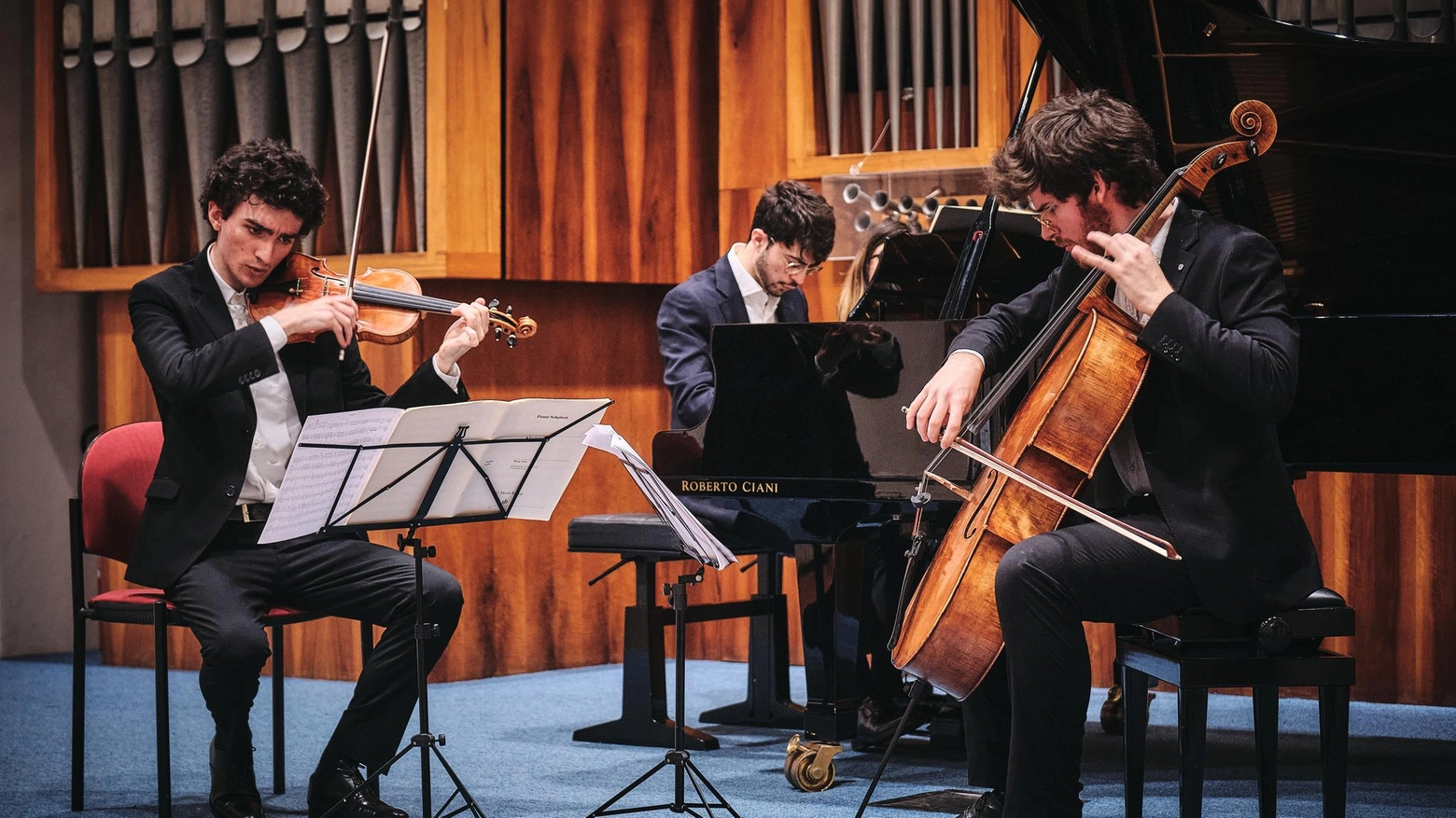 "Note al chiaro di luna" col "Trio Sechter" Il concerto organizzato da Agimus "Note al chiaro di luna" col "Trio Sechter" Il concerto organizzato da Agimus