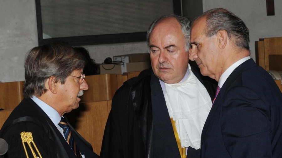 Il pg Giancarlo Costagliola, il pm Giuliano Mignini e l'avvocato Carlo Pacelli