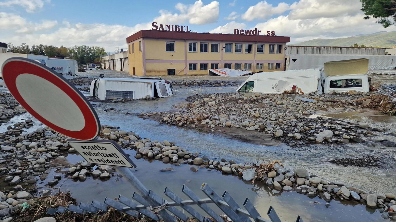 Toscana col fiato sospeso. L’incubo di altri nubifragi. Scattano le evacuazioni Toscana col fiato sospeso. L’incubo di altri nubifragi. Scattano le evacuazioni