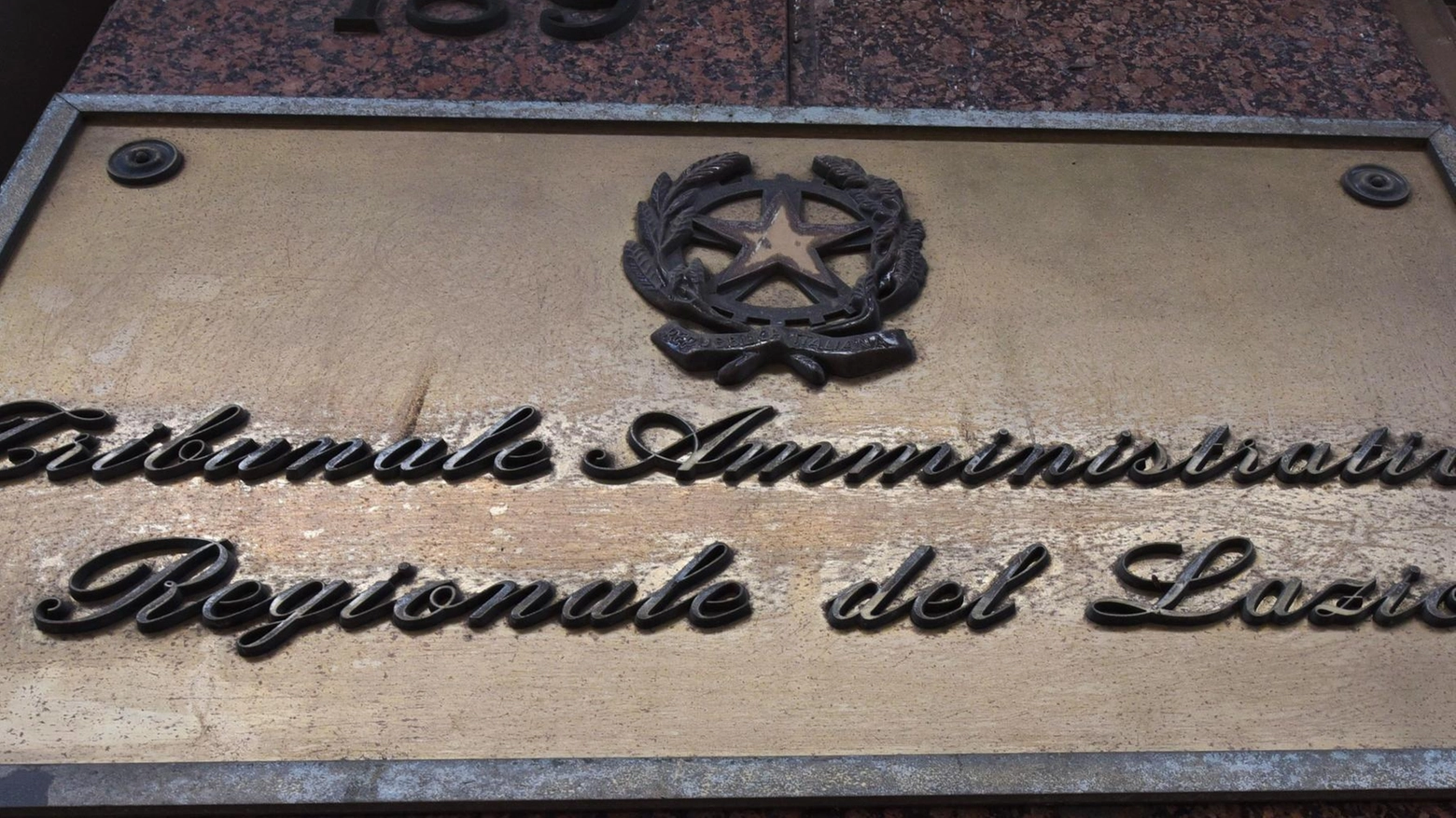 Le assicuratrici ’infedeli’ Il Tar: radiate dall’Albo Le assicuratrici ’infedeli’ Il Tar: radiate dall’Albo