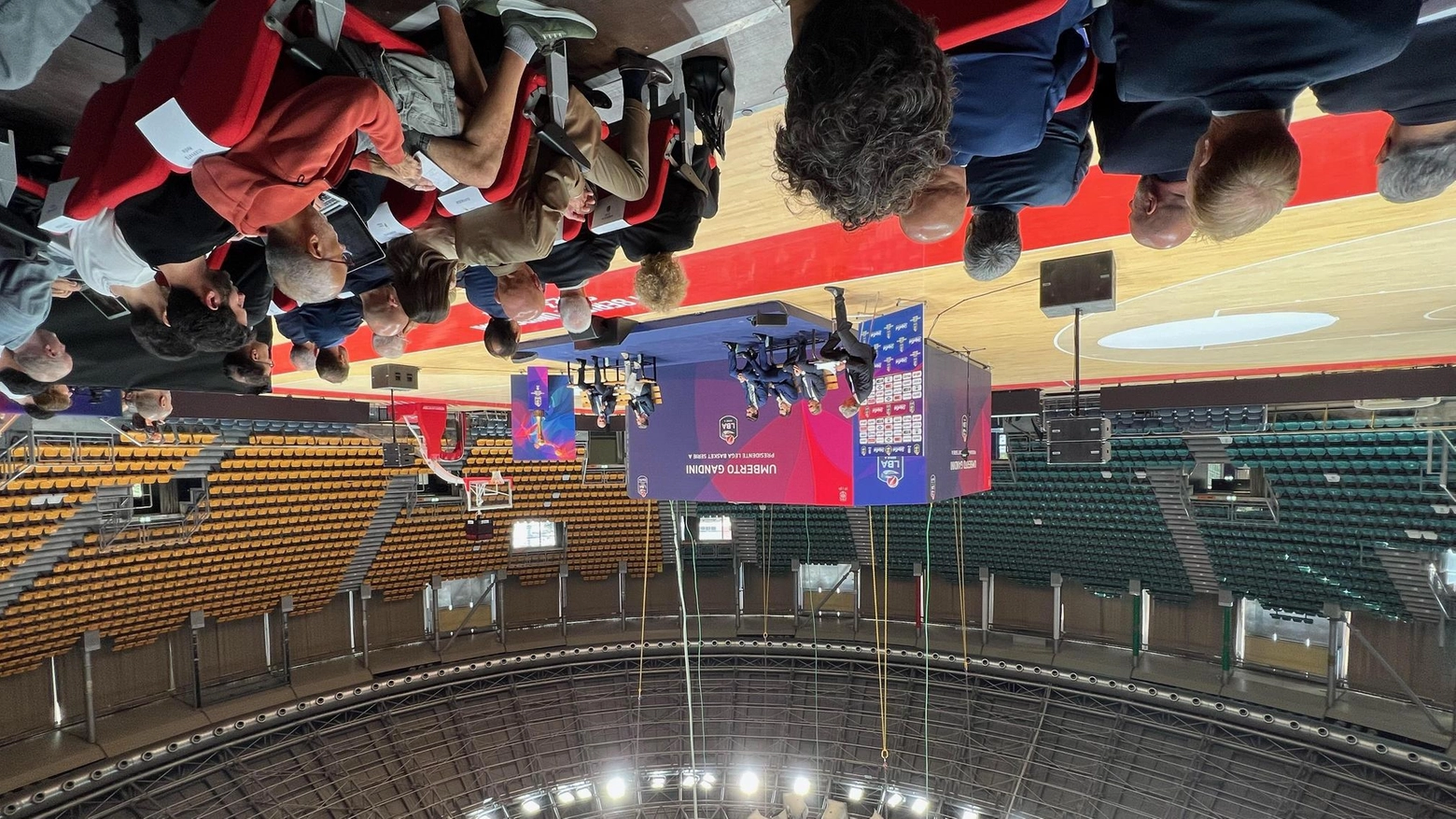 La sfilata del grande basket. Estra nelle ’magnifiche 16’: "Una piazza che mancava" La sfilata del grande basket. Estra nelle ’magnifiche 16’: "Una piazza che mancava"