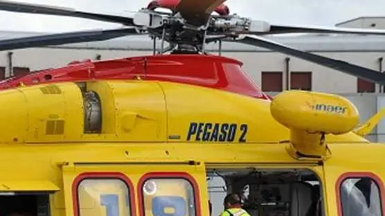 Sanitari aggrediti Medico e infermiera picchiati in un cantiere Sanitari aggrediti Medico e infermiera picchiati in un cantiere