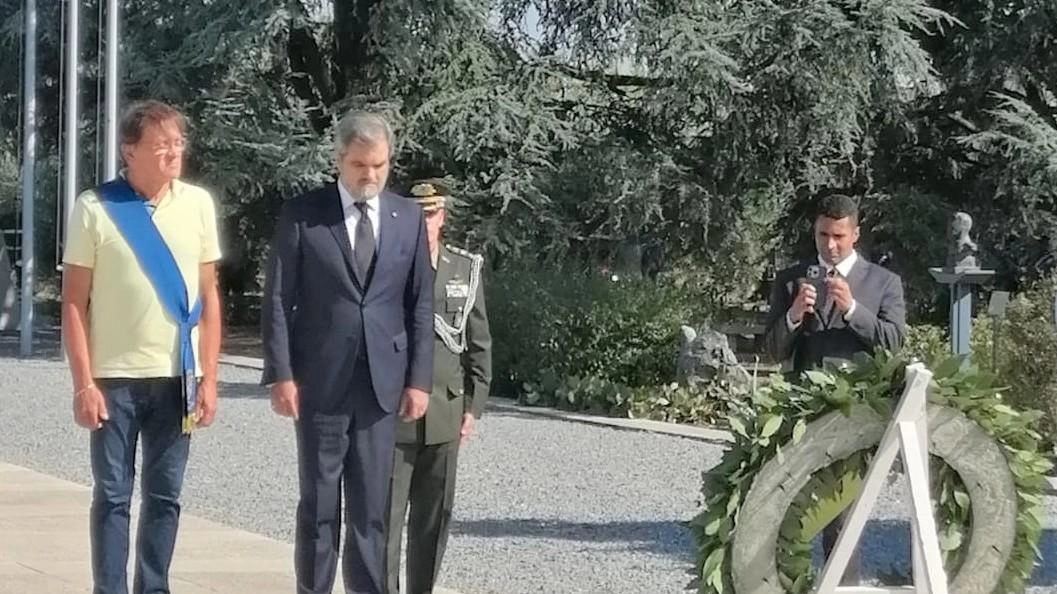 

L’ambasciatore brasiliano onora i Caduti a Pistoia: cerimonia al Monumento Votivo