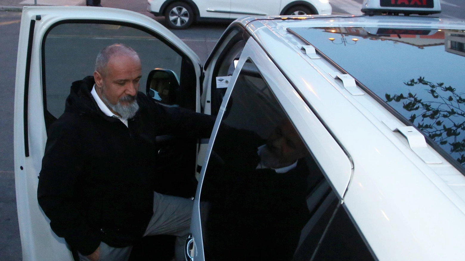 Il taxi di notte non c’è Mezzi insufficienti nel periodo turistico "Studiamo soluzioni" Il taxi di notte non c’è Mezzi insufficienti nel periodo turistico "Studiamo soluzioni"