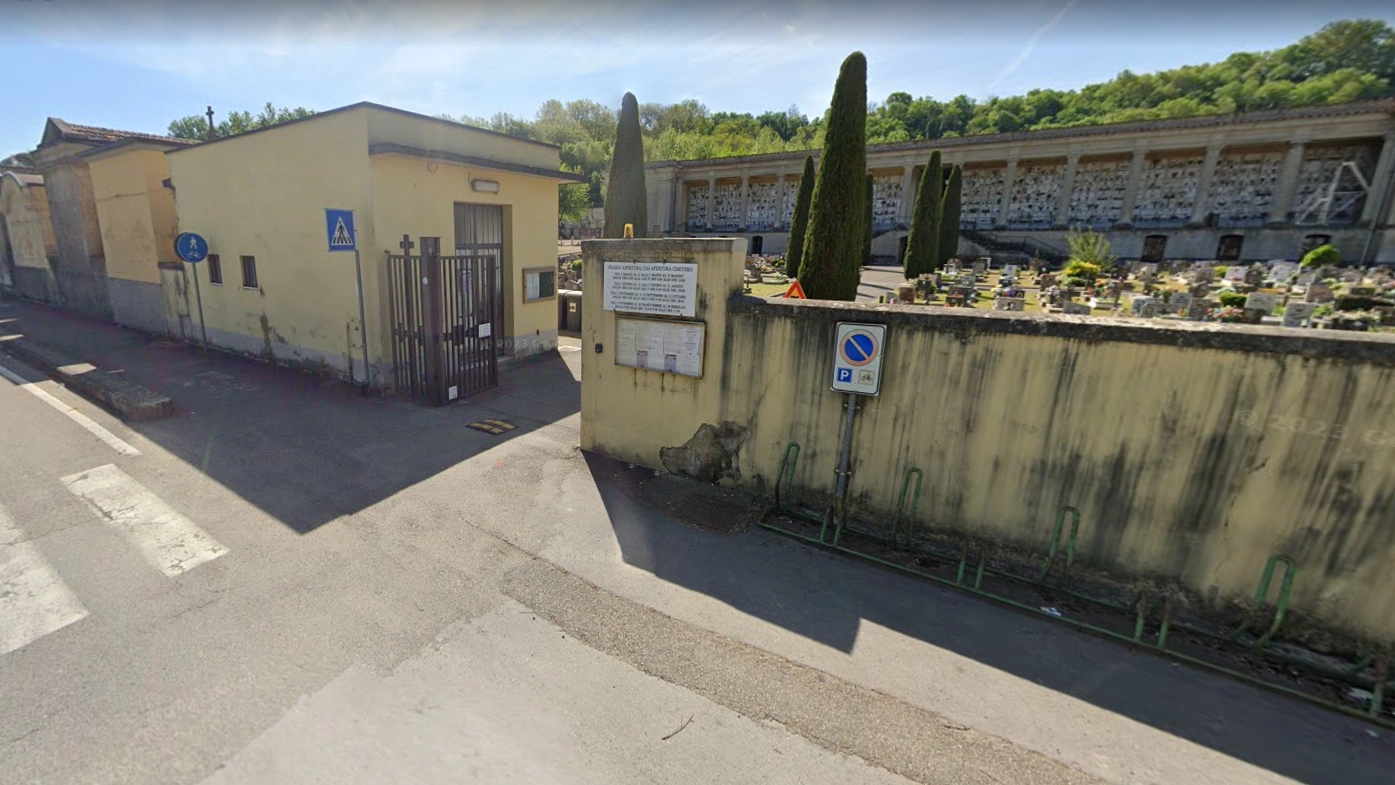 Il cimitero di Montevarchi Il cimitero di Montevarchi