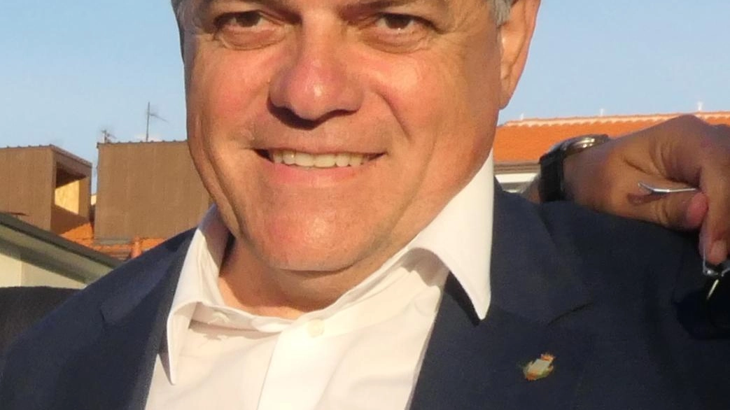La promessa del sindaco "A breve sbloccati i conti" La promessa del sindaco "A breve sbloccati i conti"