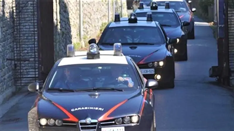 Arrestati madre e figlio gestori di case di prostituzione