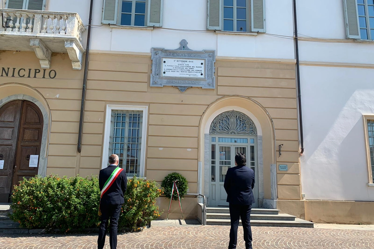 La cerimonia a Massarosa