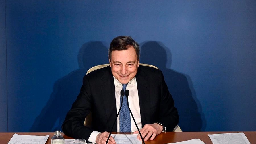 Il premier Mario Draghi non sembra escludere un trasloco al Quirinale