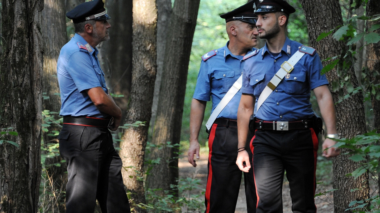 Sull’episodio indagano la polizia municipale e i carabinieri (foto d’archivio)