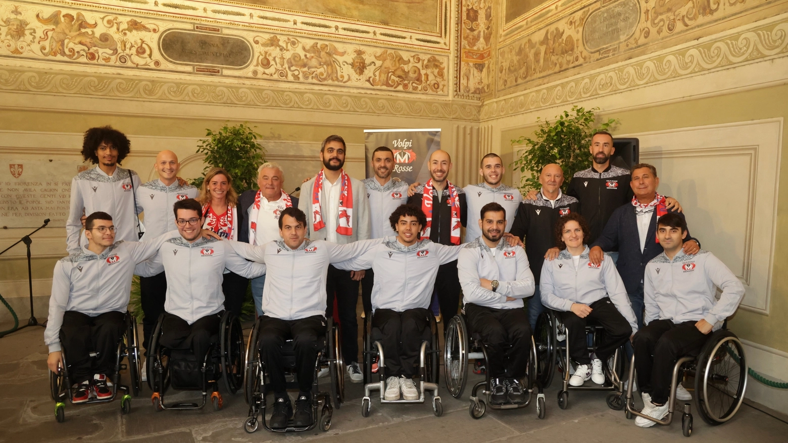 La squadra delle Volpi Rosse Menarini con Valeria Speroni Cardi, Ivano Nuti e Cosimo Guccione